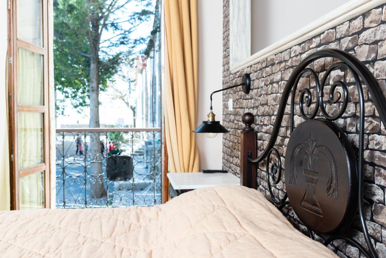 Kaza Guesthouse ديميتسانا المظهر الخارجي الصورة