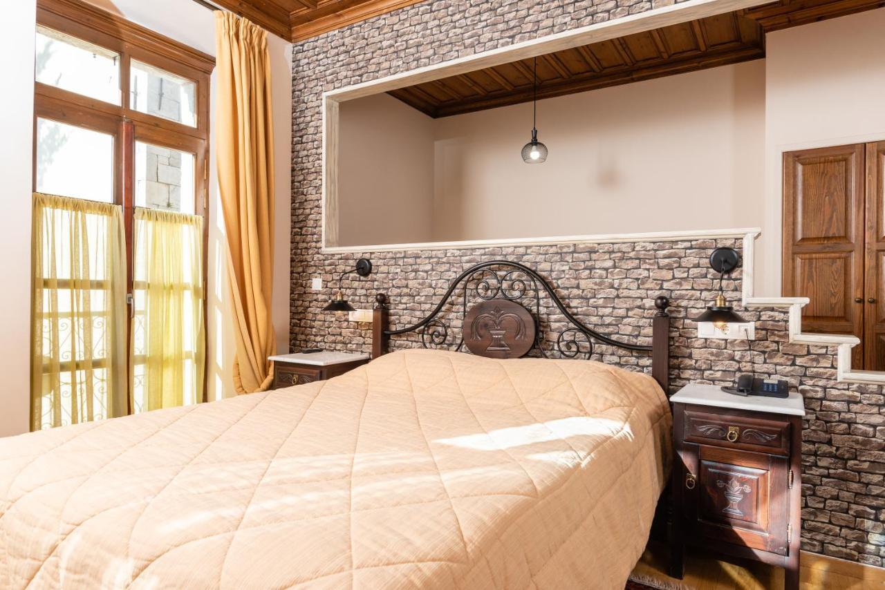 Kaza Guesthouse ديميتسانا المظهر الخارجي الصورة