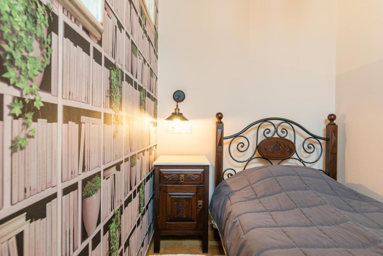 Kaza Guesthouse ديميتسانا المظهر الخارجي الصورة