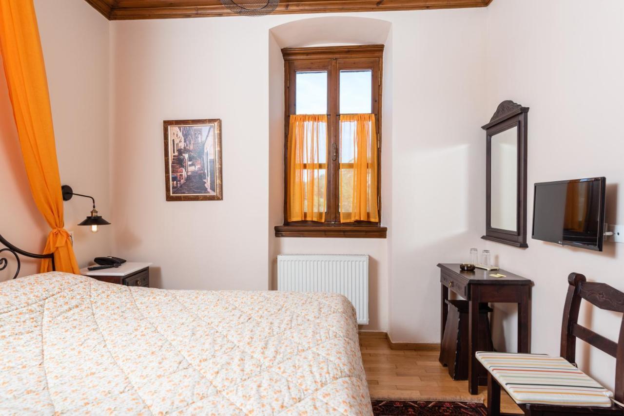 Kaza Guesthouse ديميتسانا المظهر الخارجي الصورة