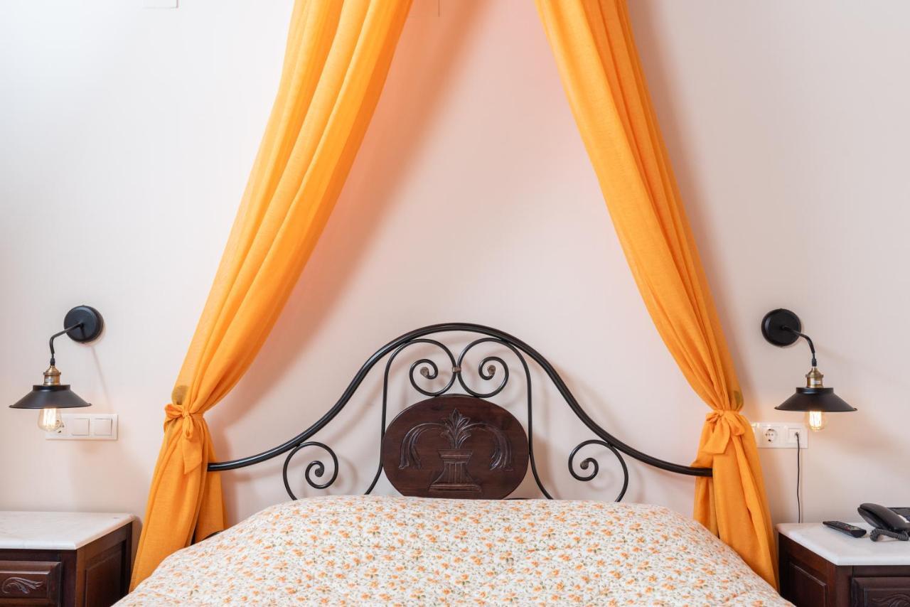 Kaza Guesthouse ديميتسانا المظهر الخارجي الصورة
