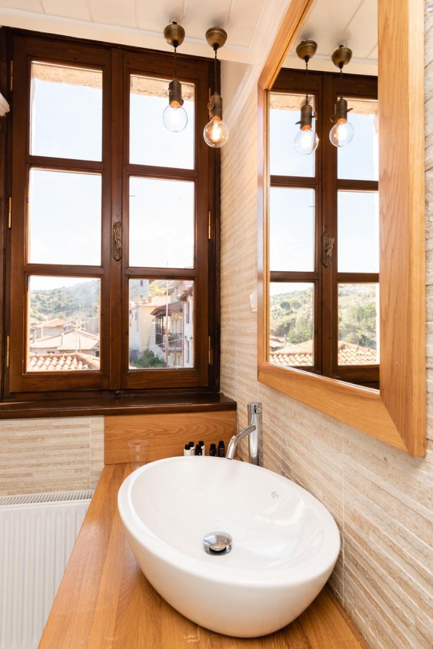 Kaza Guesthouse ديميتسانا المظهر الخارجي الصورة