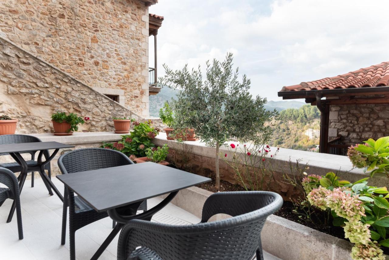 Kaza Guesthouse ديميتسانا المظهر الخارجي الصورة