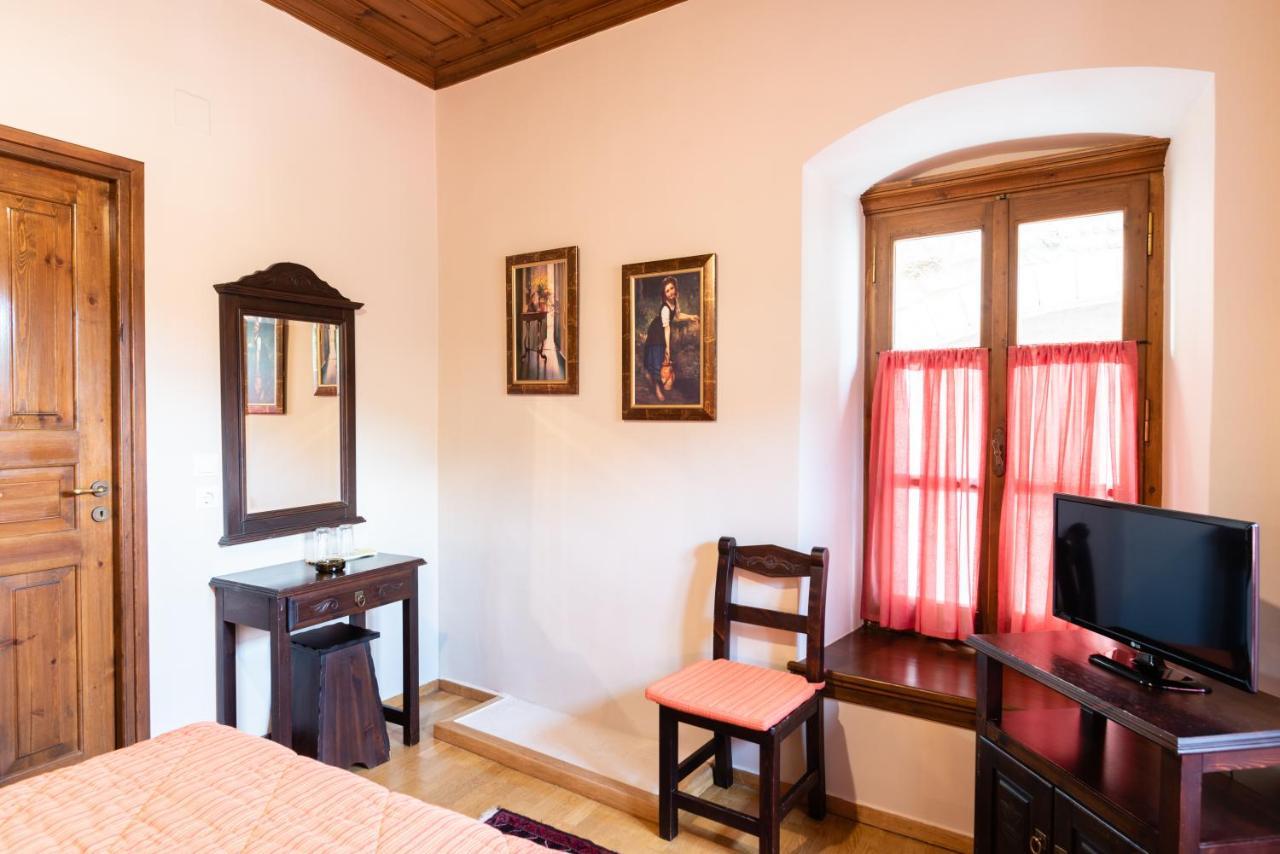 Kaza Guesthouse ديميتسانا المظهر الخارجي الصورة