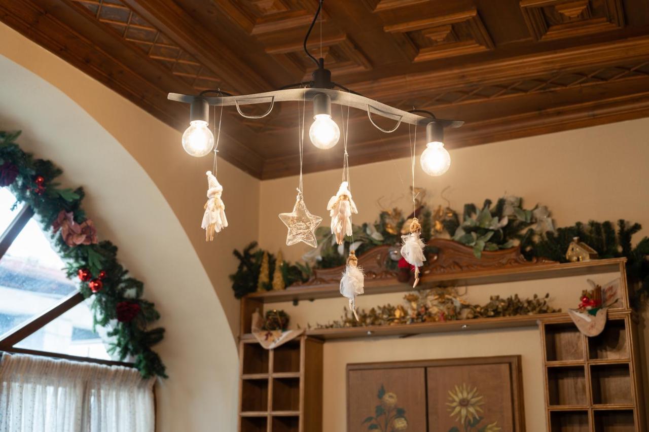 Kaza Guesthouse ديميتسانا المظهر الخارجي الصورة