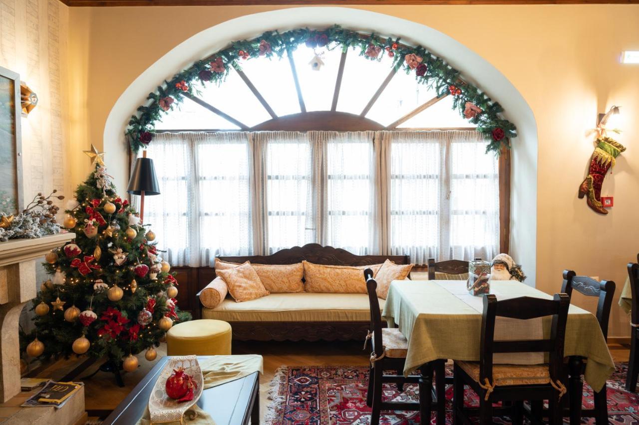 Kaza Guesthouse ديميتسانا المظهر الخارجي الصورة